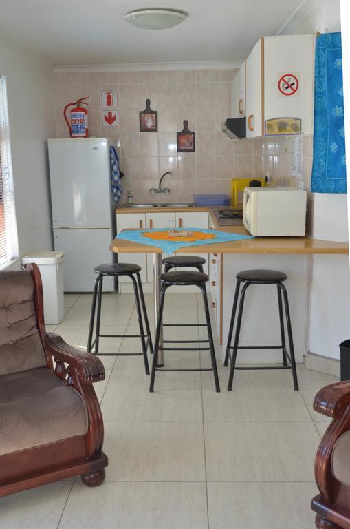 De Helling Self Catering Panzió Brackenfell Kültér fotó